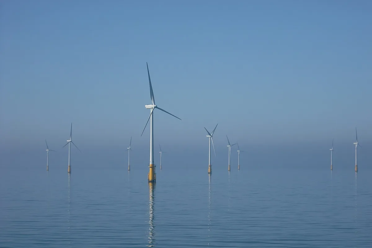 Parc éolien offshore en mer